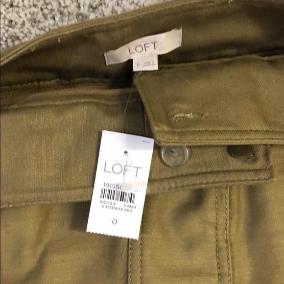 Khaki mid length LOFT skirt - Picture 2 of 2